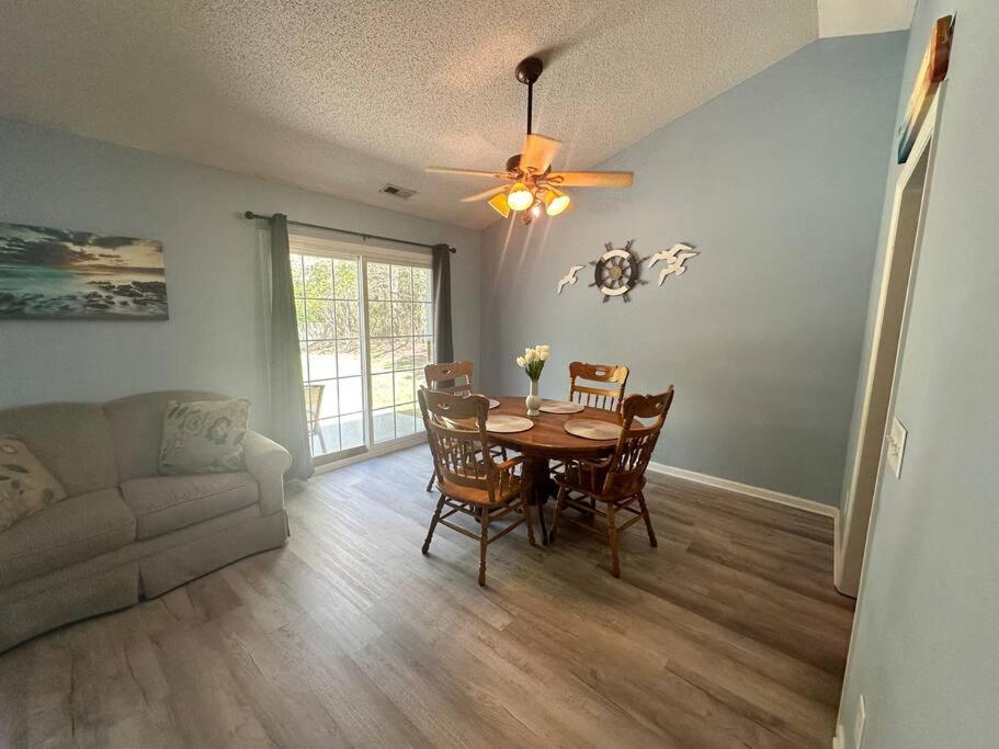 Adorable 3Br/2Ba W/ Garage 2Min Walk Ecu Health Βίλα Γκρίνβιλ Εξωτερικό φωτογραφία