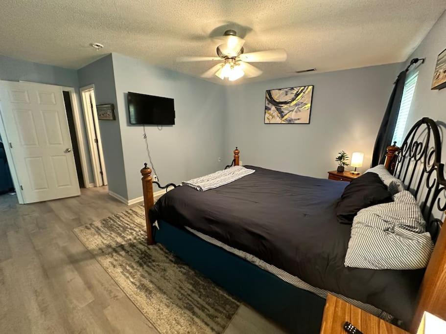 Adorable 3Br/2Ba W/ Garage 2Min Walk Ecu Health Βίλα Γκρίνβιλ Εξωτερικό φωτογραφία